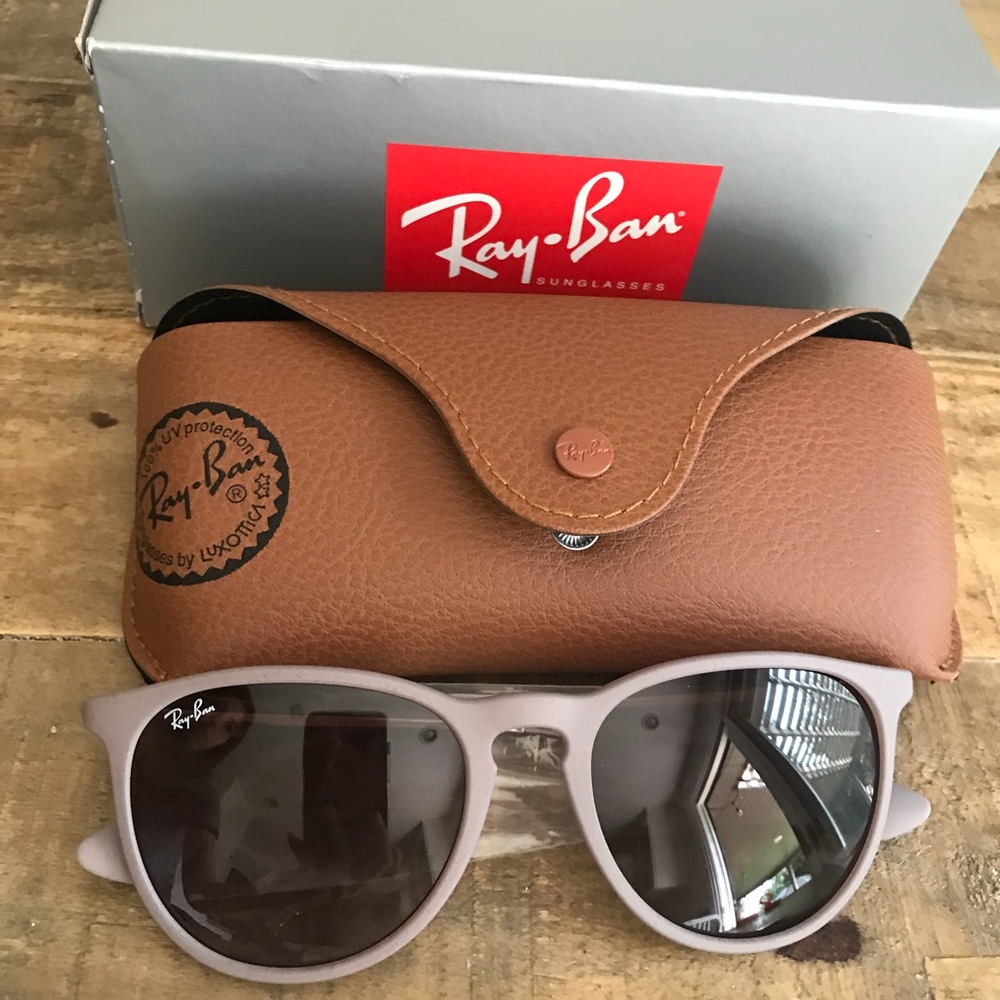 Ray Ban Roma 4171 BNIB